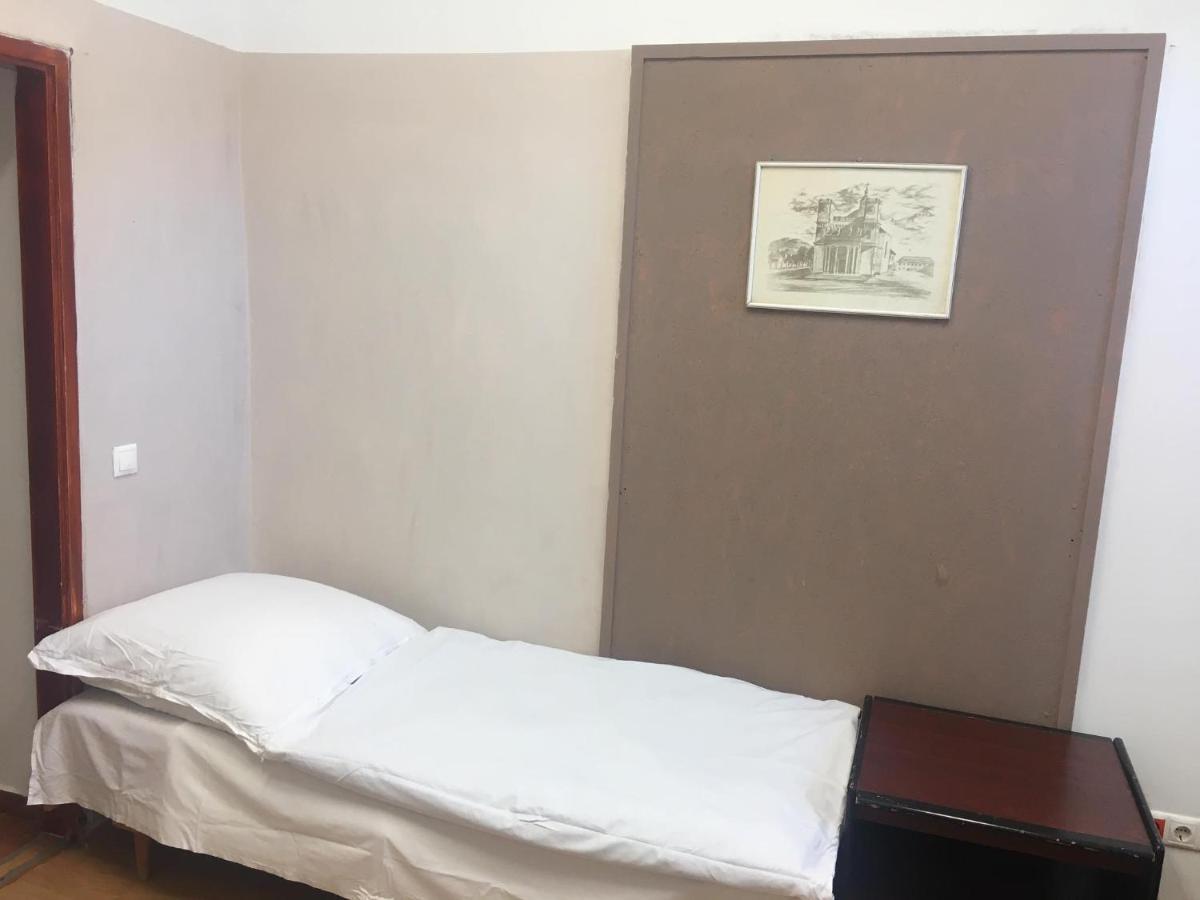 Goencoelhaz Hostel Vác Εξωτερικό φωτογραφία