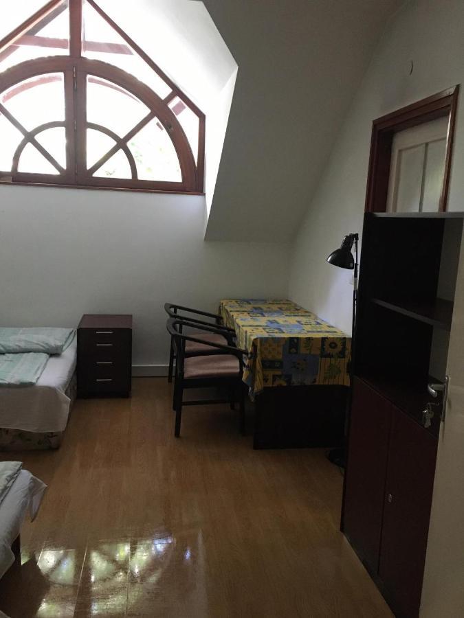 Goencoelhaz Hostel Vác Εξωτερικό φωτογραφία