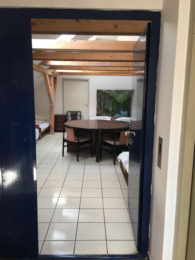 Goencoelhaz Hostel Vác Εξωτερικό φωτογραφία