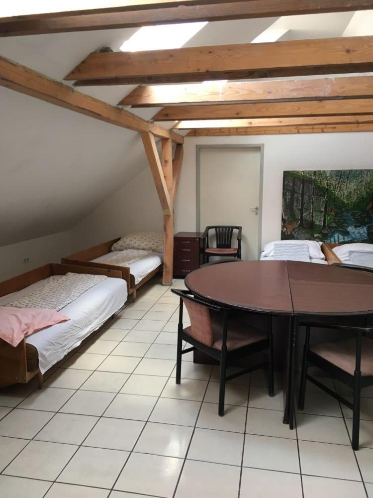Goencoelhaz Hostel Vác Εξωτερικό φωτογραφία
